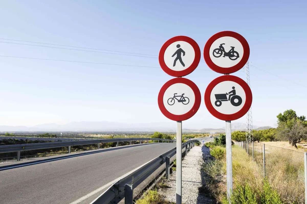 traffic-signs-road